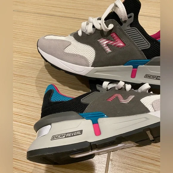 New Balance Sneakers